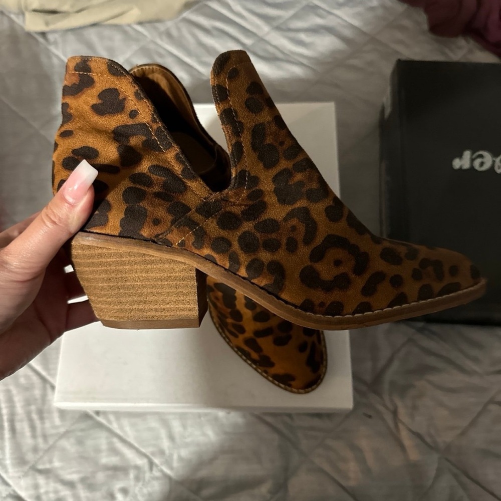 Leopard booties